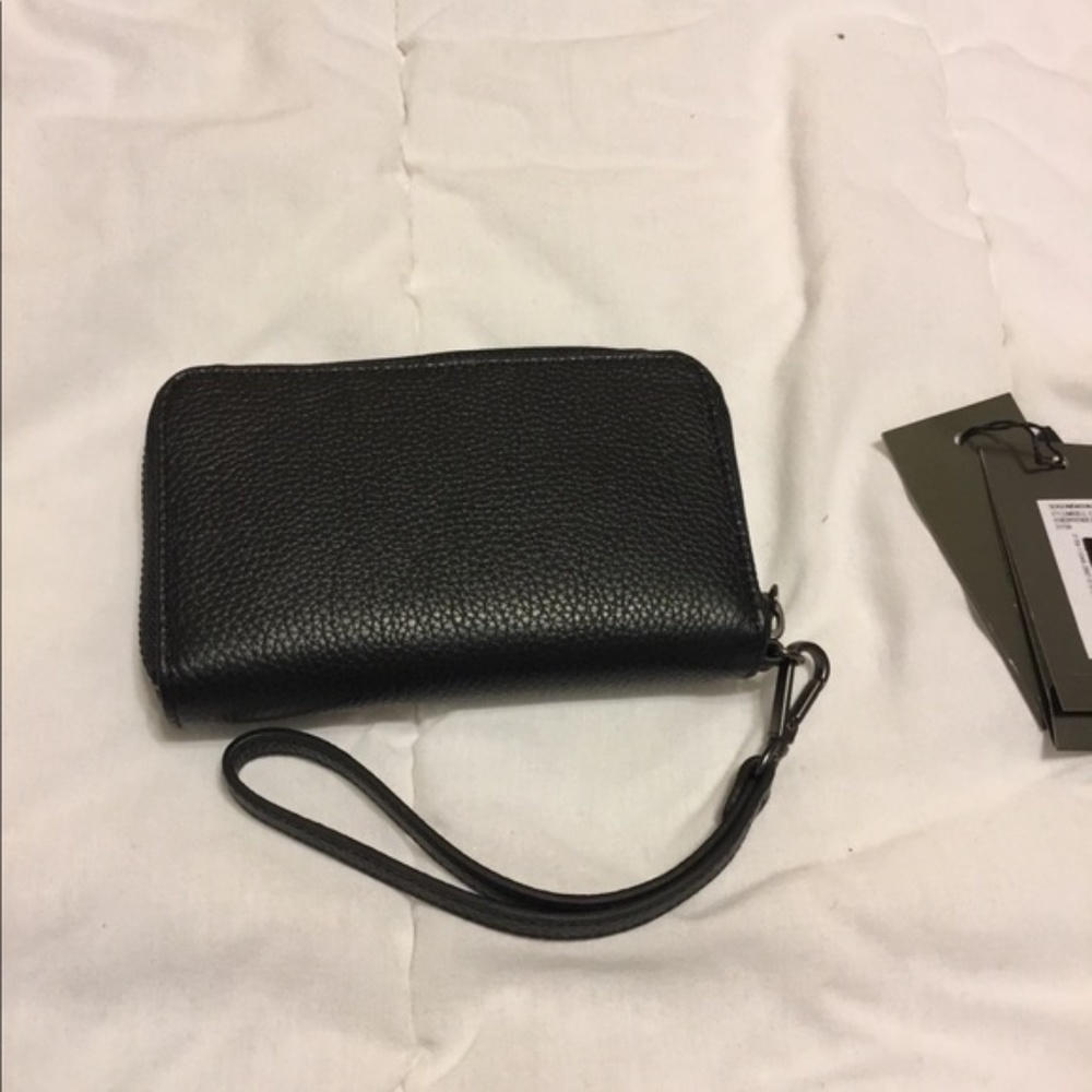 🌸LAST 1🌸Armani Exchange Black wristlet - Picture 3 of 5